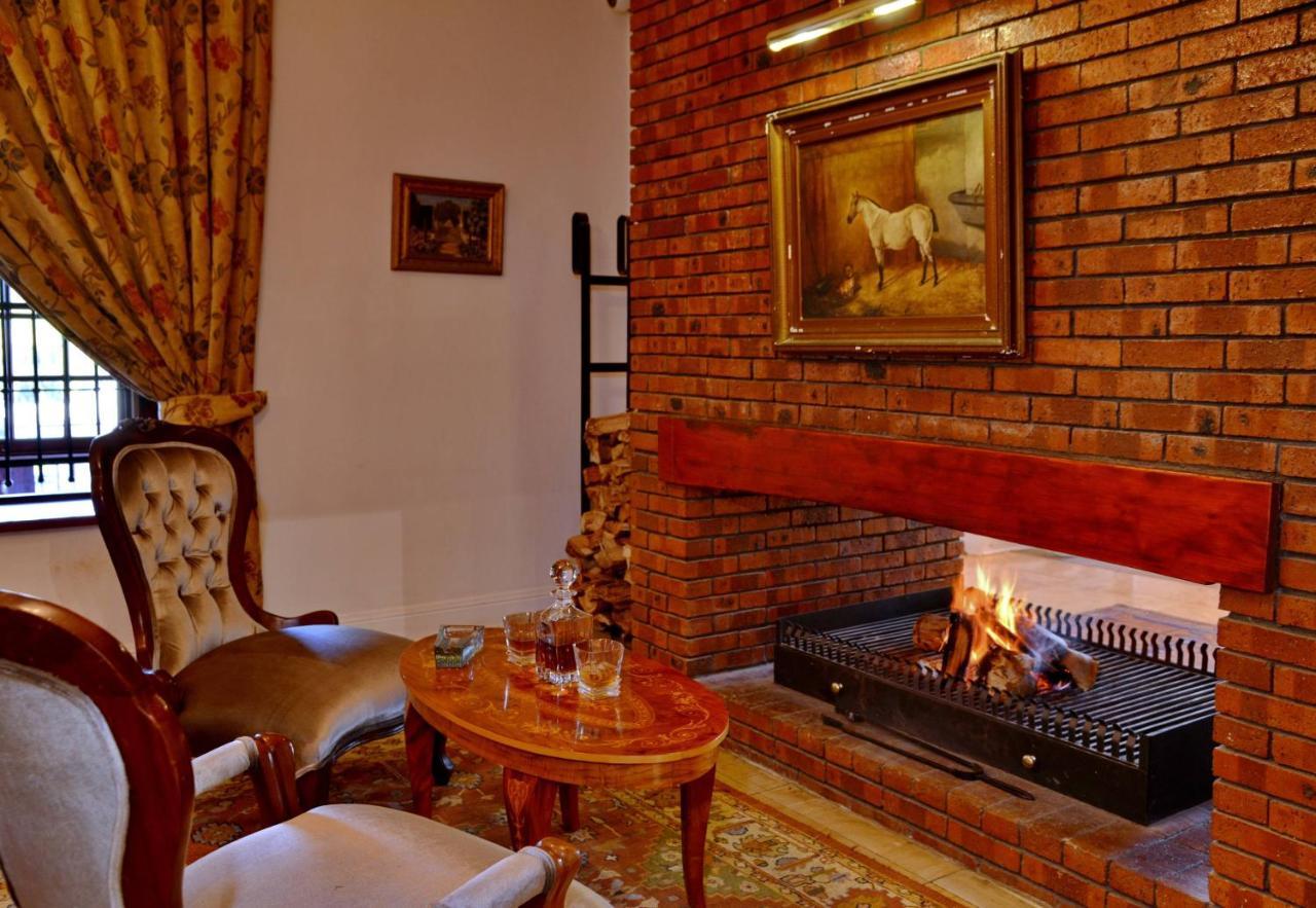 Val Du Charron Wine & Leisure Estate Hotel Уелингтън Екстериор снимка