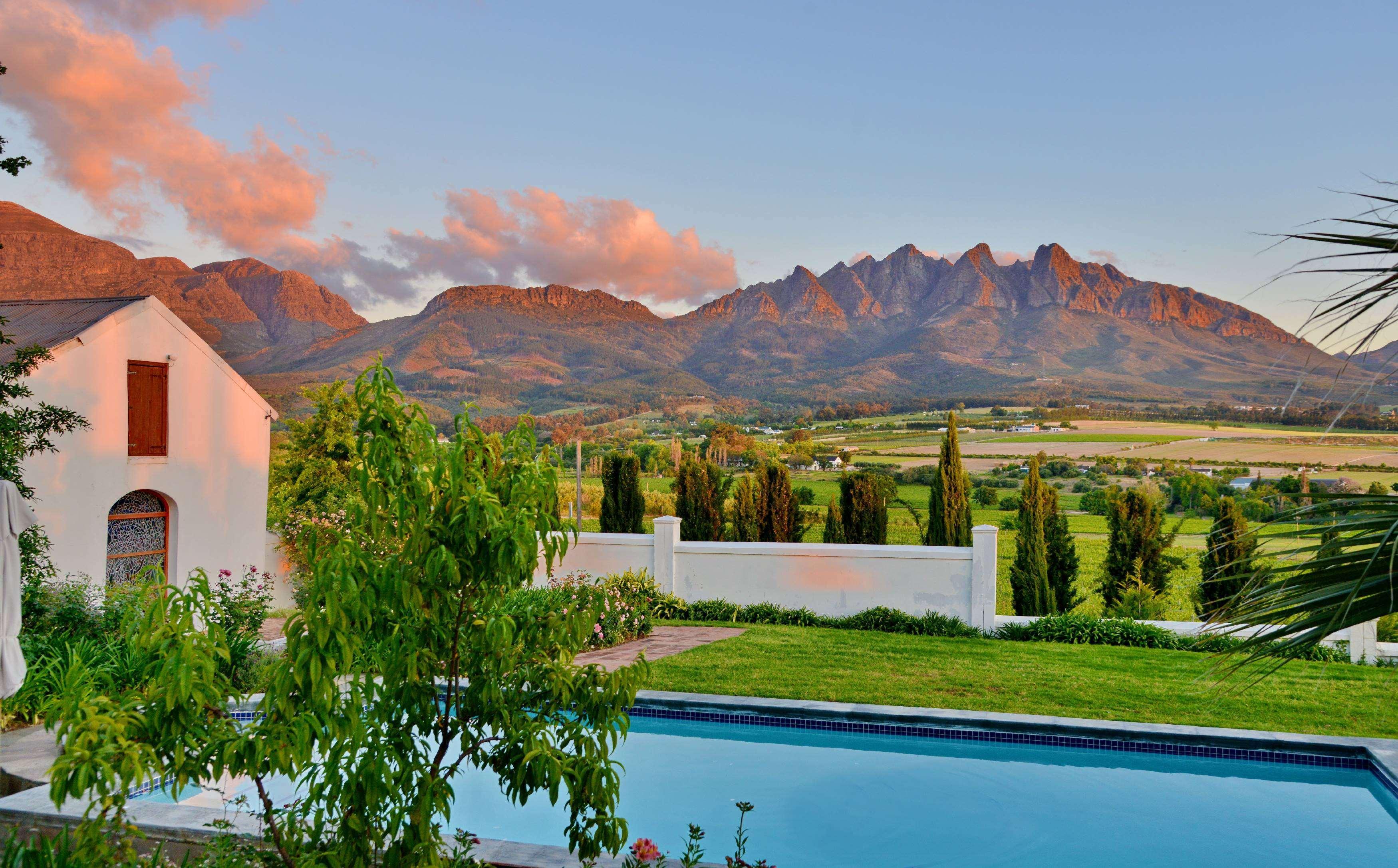 Val Du Charron Wine & Leisure Estate Hotel Уелингтън Екстериор снимка