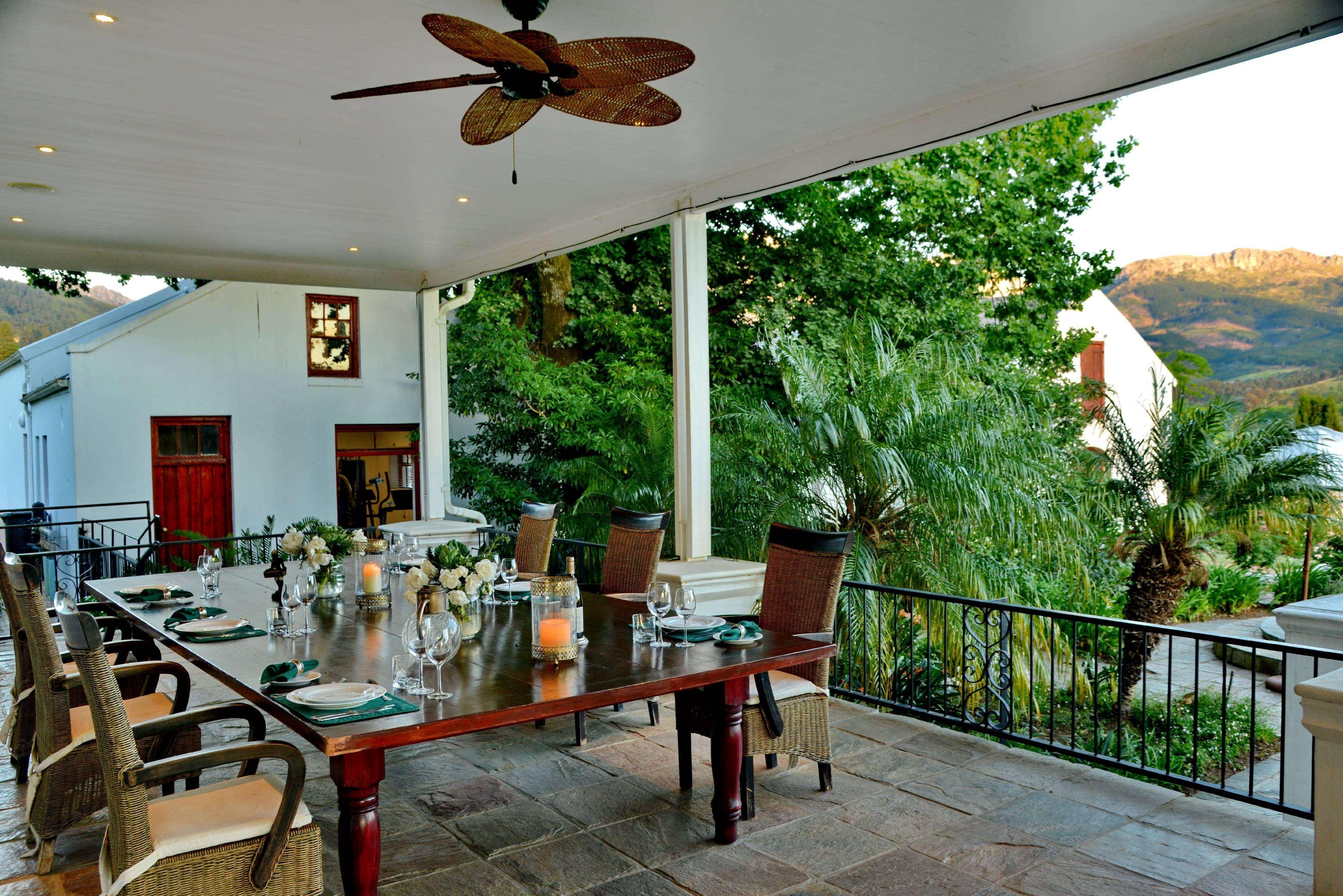 Val Du Charron Wine & Leisure Estate Hotel Уелингтън Екстериор снимка