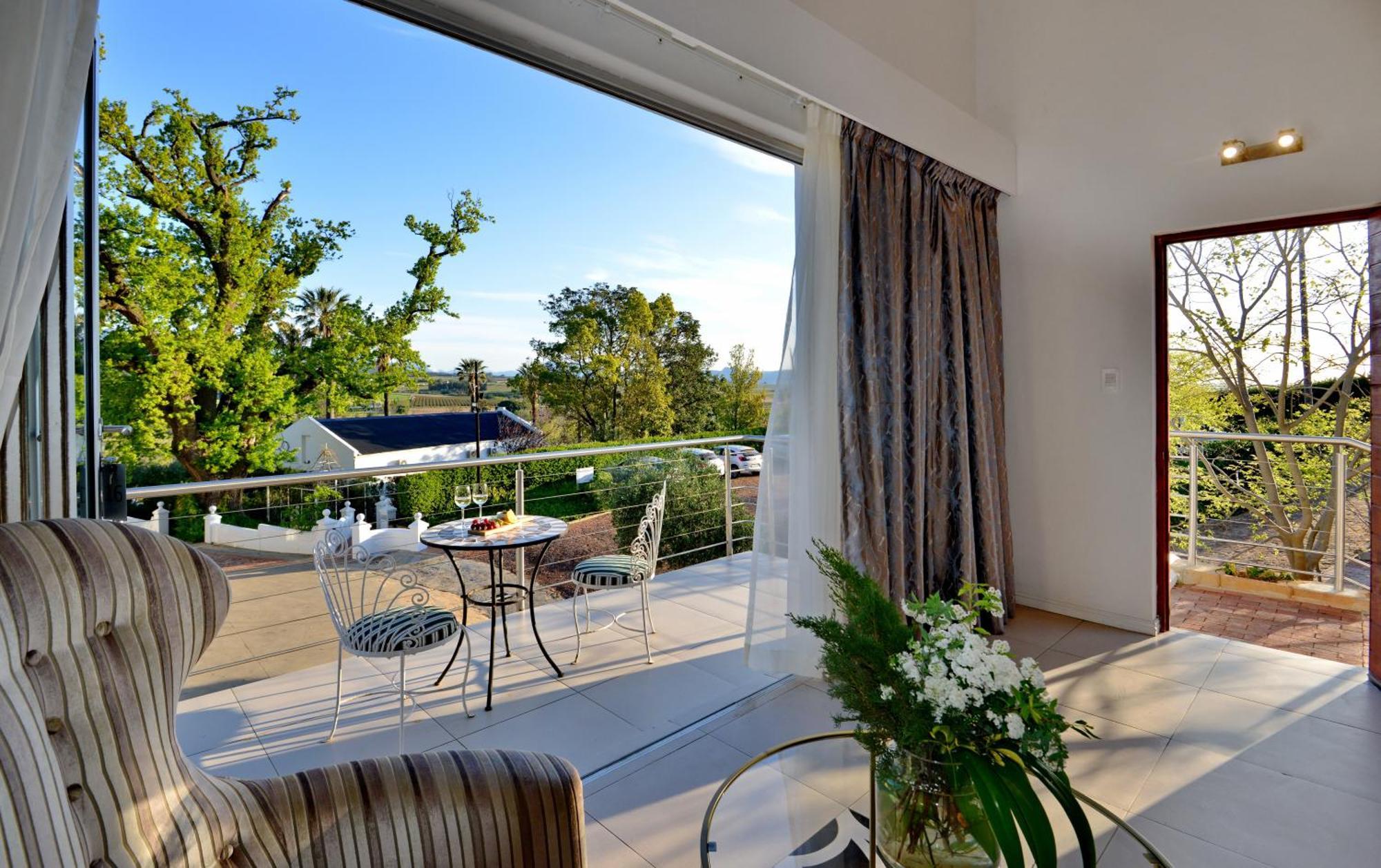 Val Du Charron Wine & Leisure Estate Hotel Уелингтън Екстериор снимка